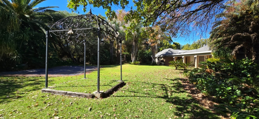 5 Bedroom Property for Sale in Stilfontein Ext 4 North West